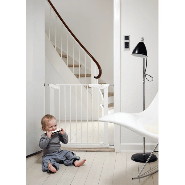 BabyDan Baby Dan Premier Barrera De Seguridad Blanca Incluye 2 Extensiones 4 BabyDan Baby Dan Premier Barrera De Seguridad Blanca Incluye 2 Extensiones - Imagen 4