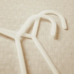 BIECO Perchas De Plástico 8 Unidades Blanco Nacarado -Roba Ventas bieco perchas de plastico 8 unidades blanco nacarado a026847 2