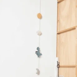 Nordic Coast Company Guirnalda De Pared Muselina Dino Pequeño -Roba Ventas nordic coast company guirnalda de pared muselina dino pequeno a399253 1