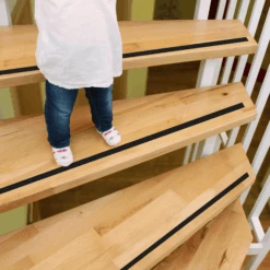 REER Cinta Antideslizante Autoadhesiva 5m (80135) 8 REER Cinta Antideslizante Autoadhesiva 5m (80135) -Roba Ventas reer cinta antideslizante autoadhesiva 5m 80135 a063243 3