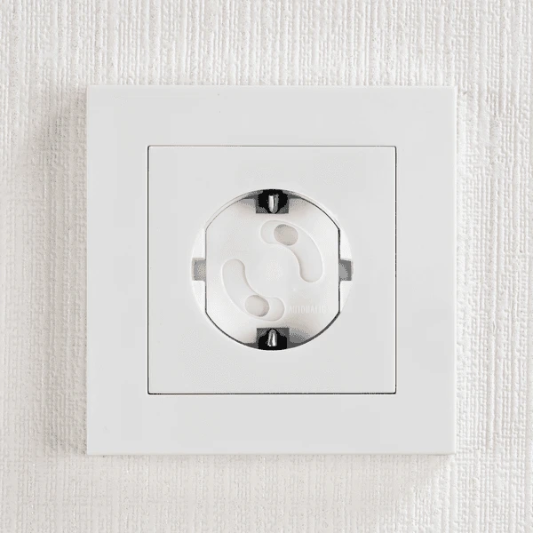 Reer Protectores De Enchufes Adhesivos, 20 Piezas Blanco 5 Reer Protectores De Enchufes Adhesivos, 20 Piezas Blanco - Imagen 5